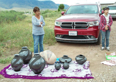 Selling Mata Ortiz pottery in Chihuahua Mexico